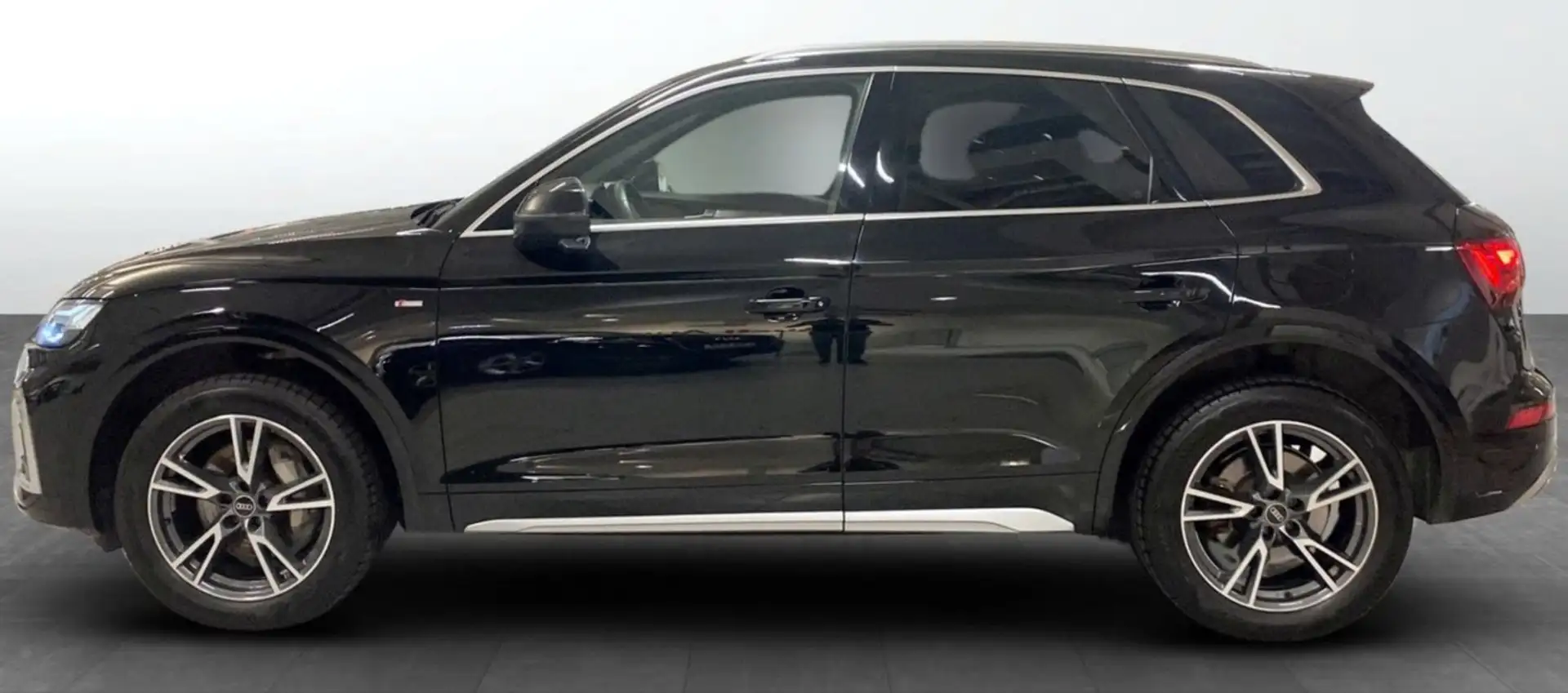 Audi Q5 55 TFSI e quattro S line Schwarz - 2