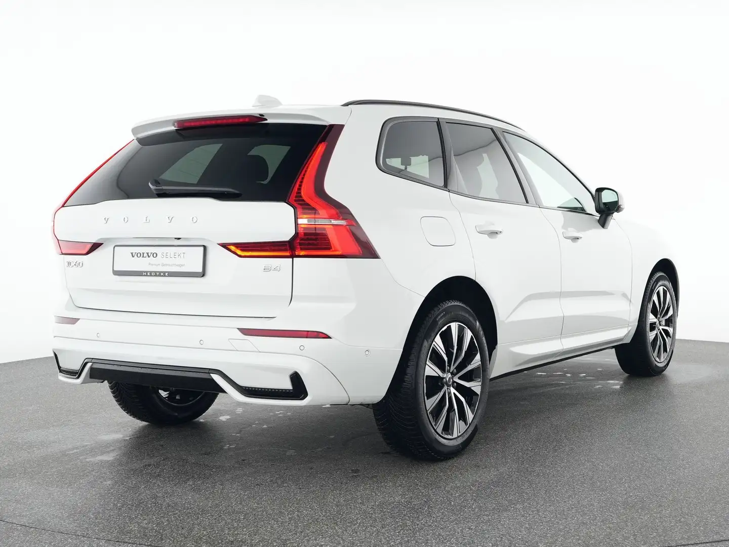 Volvo XC60 B4 Diesel Plus Dark 19"+VOLL-LED+ACC+360° Weiß - 2