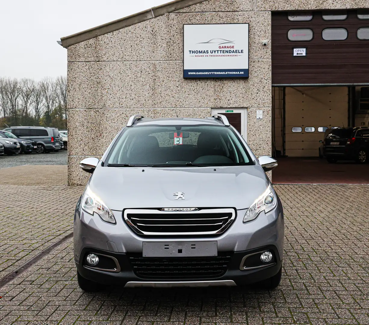 Peugeot 2008 STYLE-UITVOERING*NAVI*PARKEERSENSOREN*CRUISE-CONTR Silber - 2