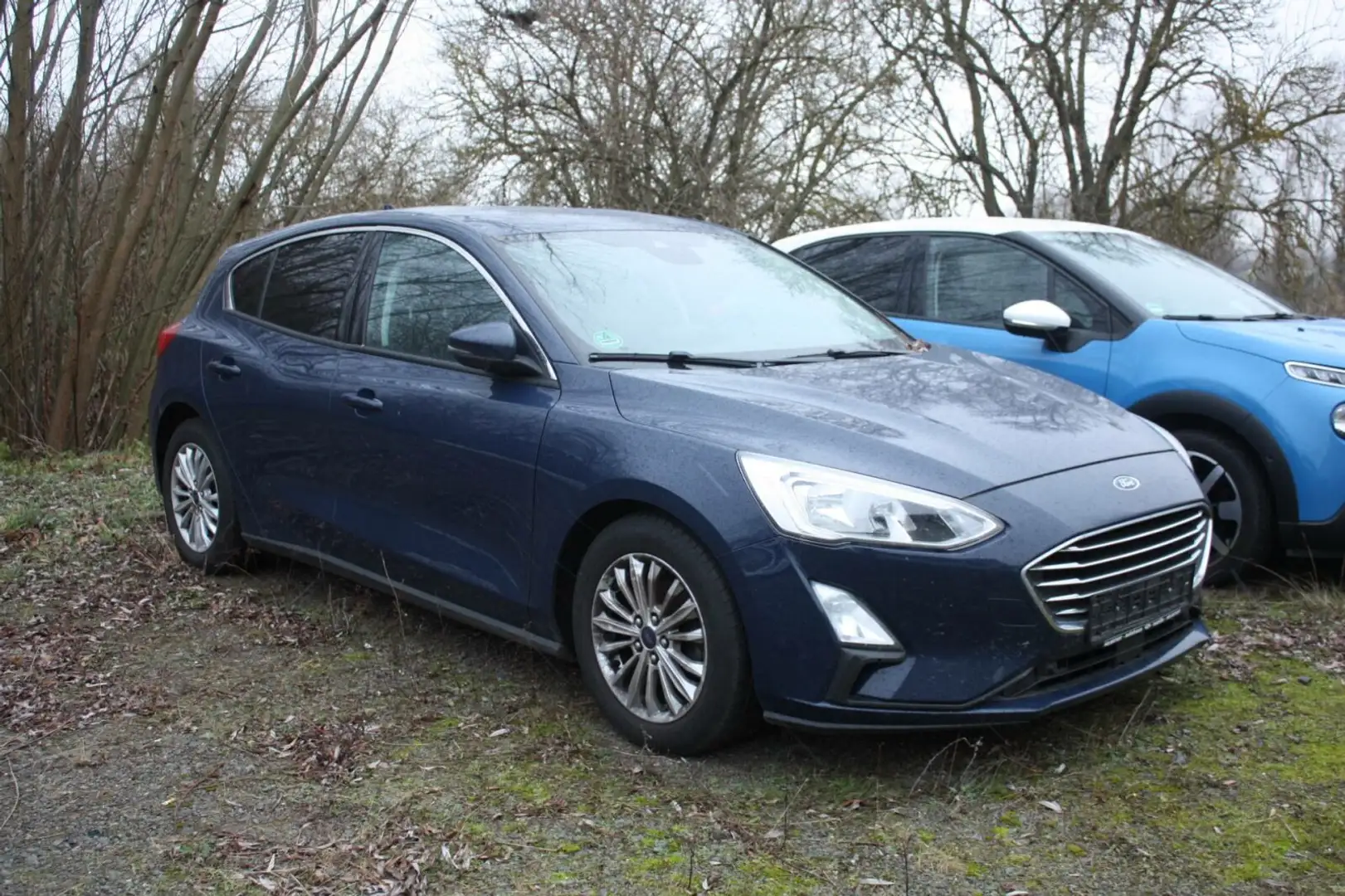 Ford Focus Focus 1.5EcoBlue Titanium*!MOTORSCHADEN! Blue - 2