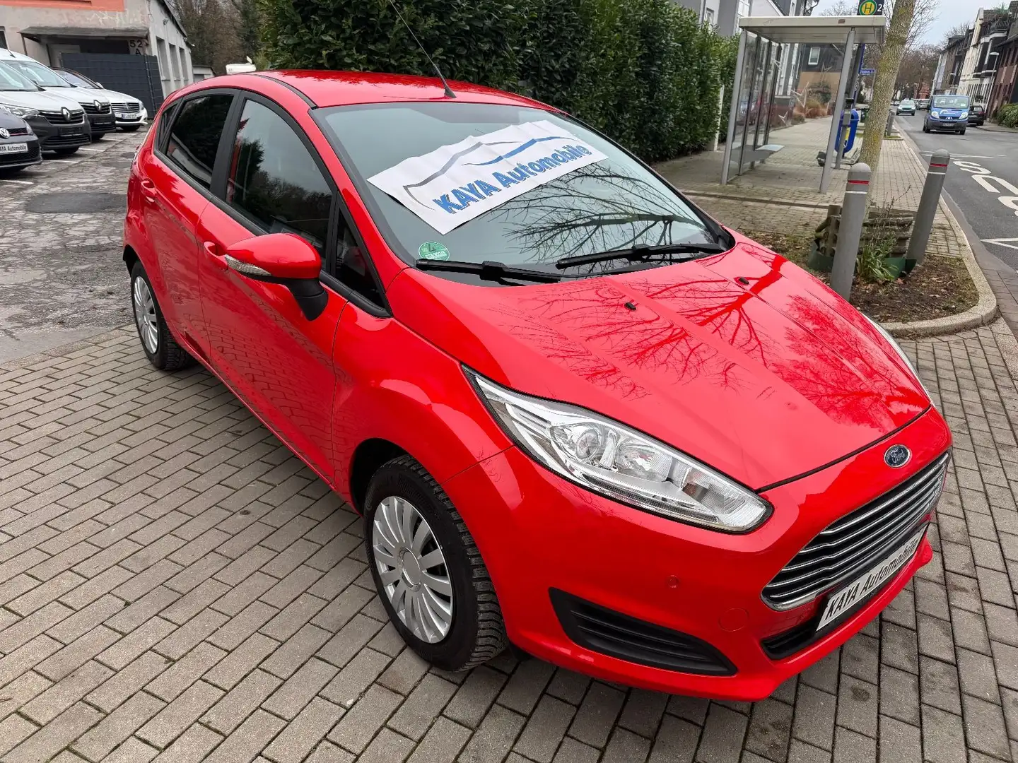 Ford Fiesta Titanium*1HAND 5TÜRER *SHZ* TÜV NEU SERVO Rot - 2