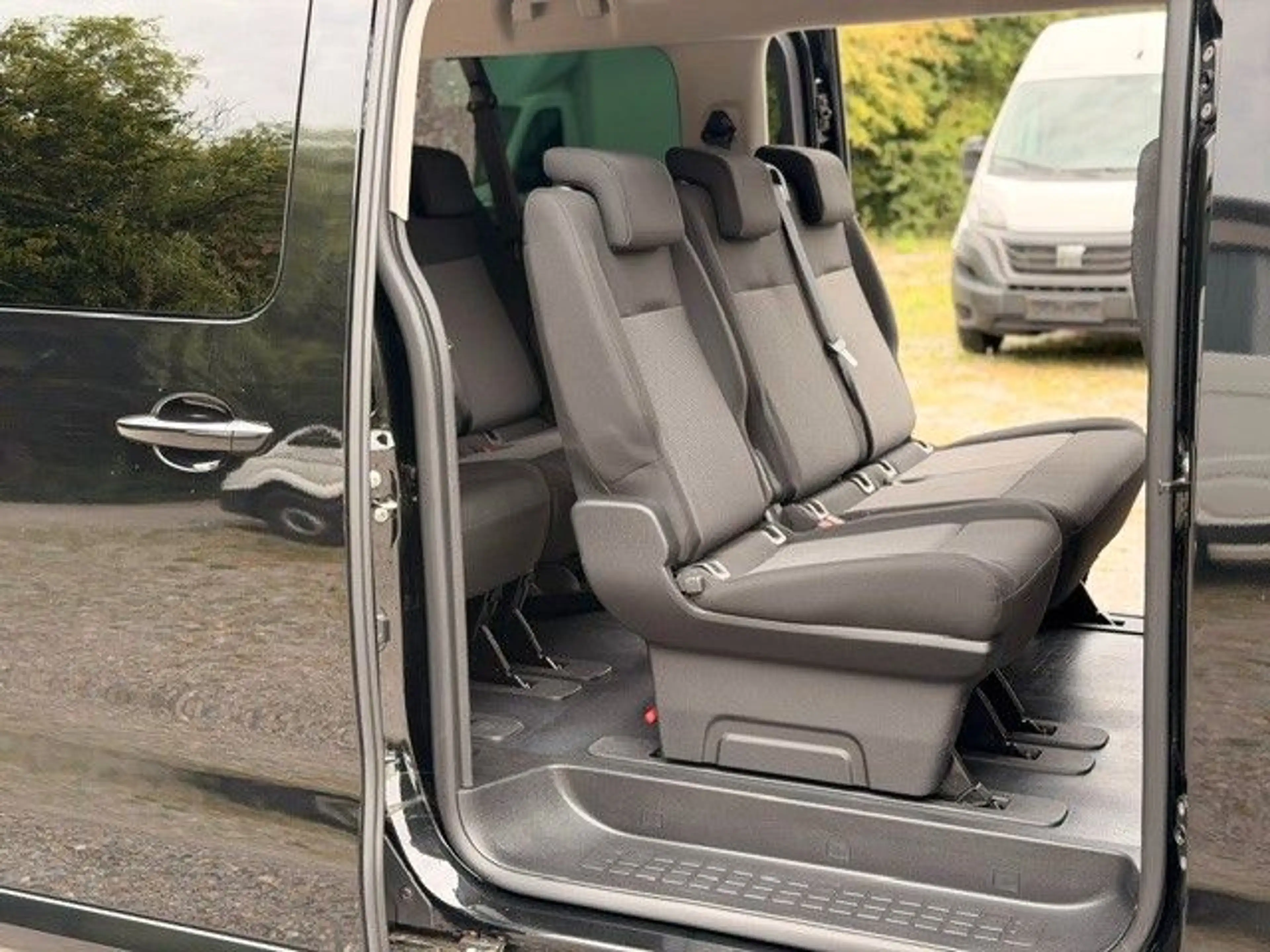 Citroen Spacetourer 2.0 BlueHDi 180 M XL EAT8 2xTür El — photo 11