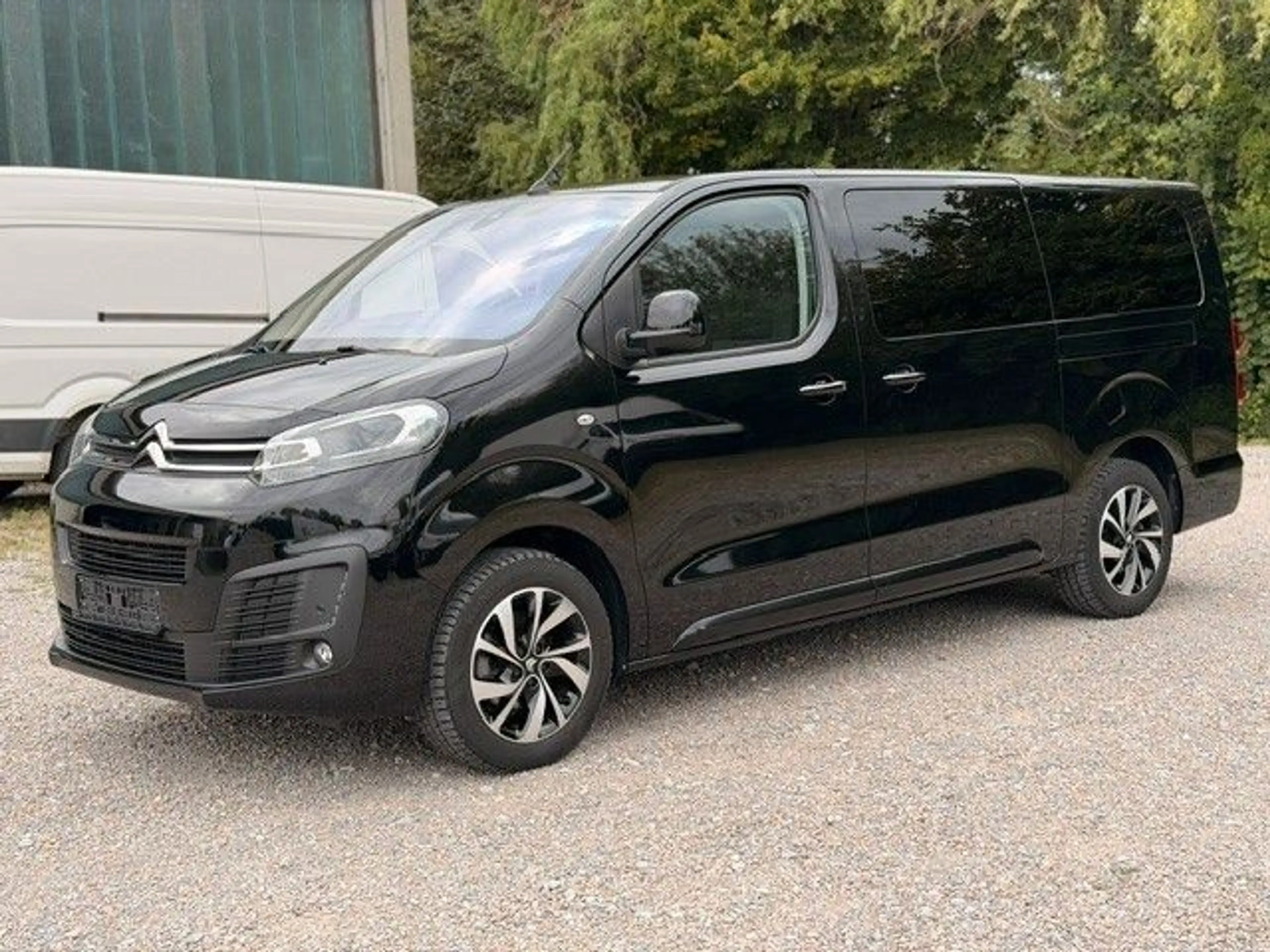 Citroen Spacetourer 2.0 BlueHDi 180 M XL EAT8 2xTür El — photo 3