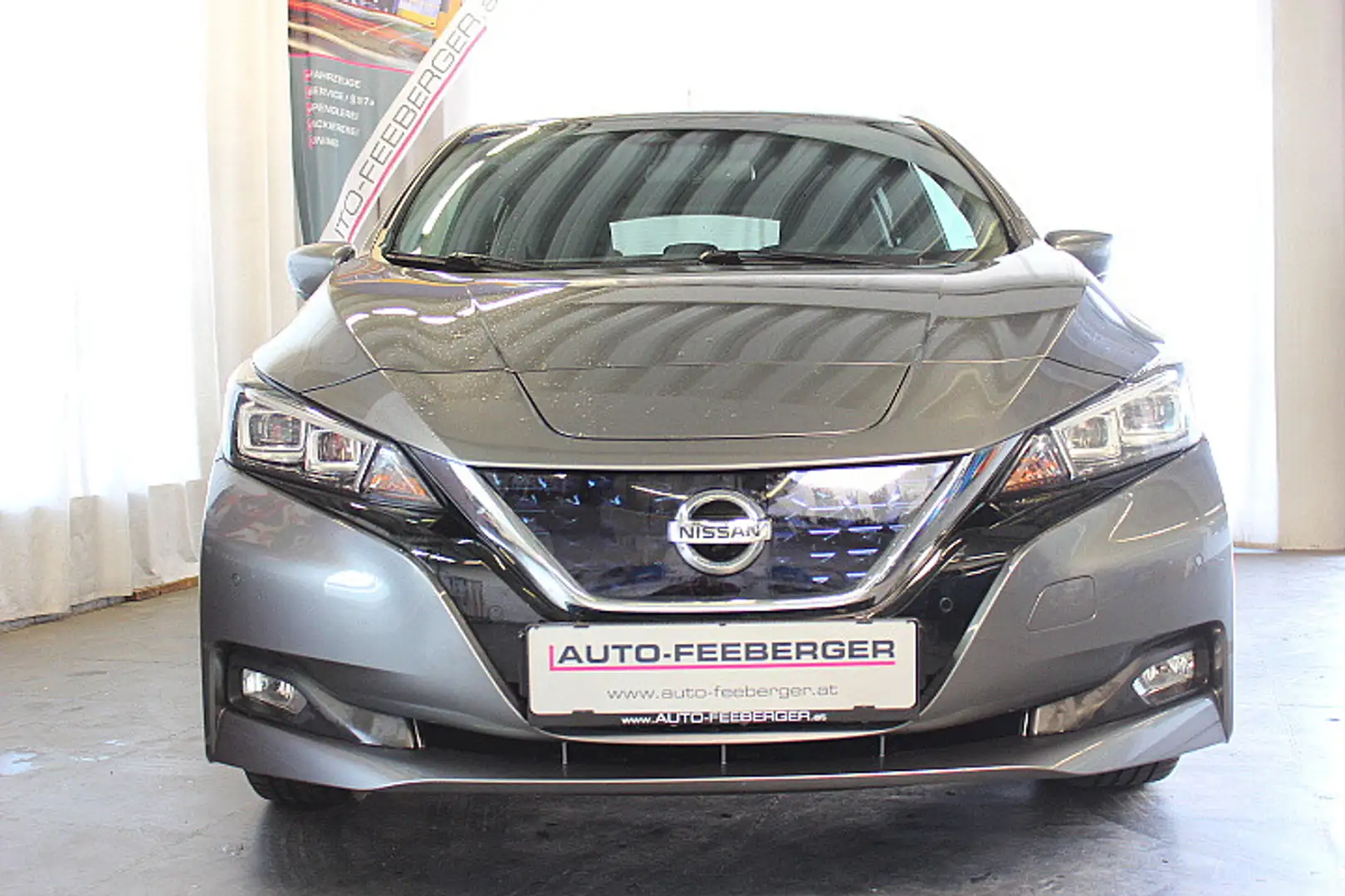 Nissan Leaf N-Connecta 40kWh Grau - 2