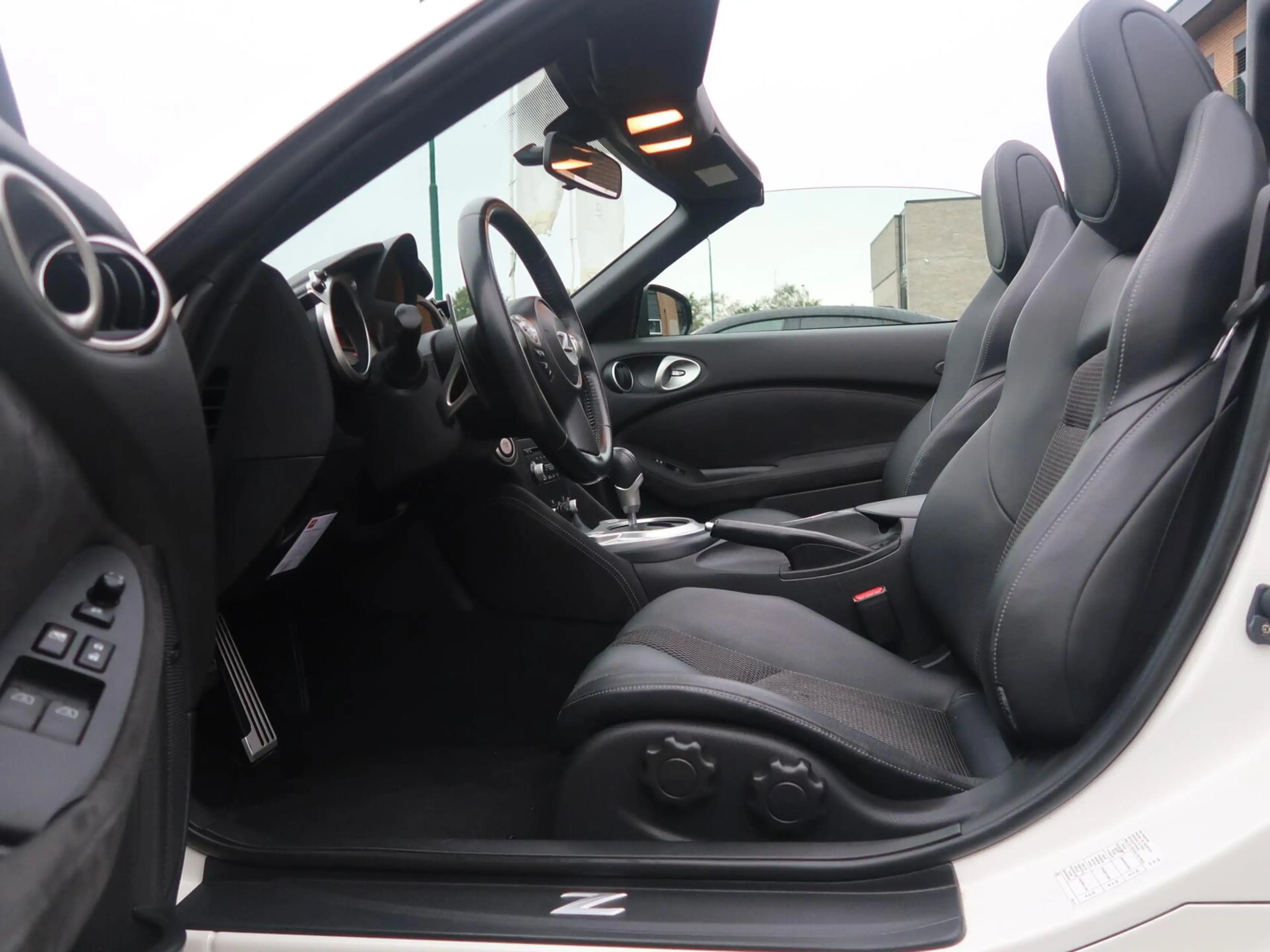 Nissan 370Z Roadster 3.7 V6 AUT F-1 FACELIFT|STOELKOELING|NAVI — photo 8