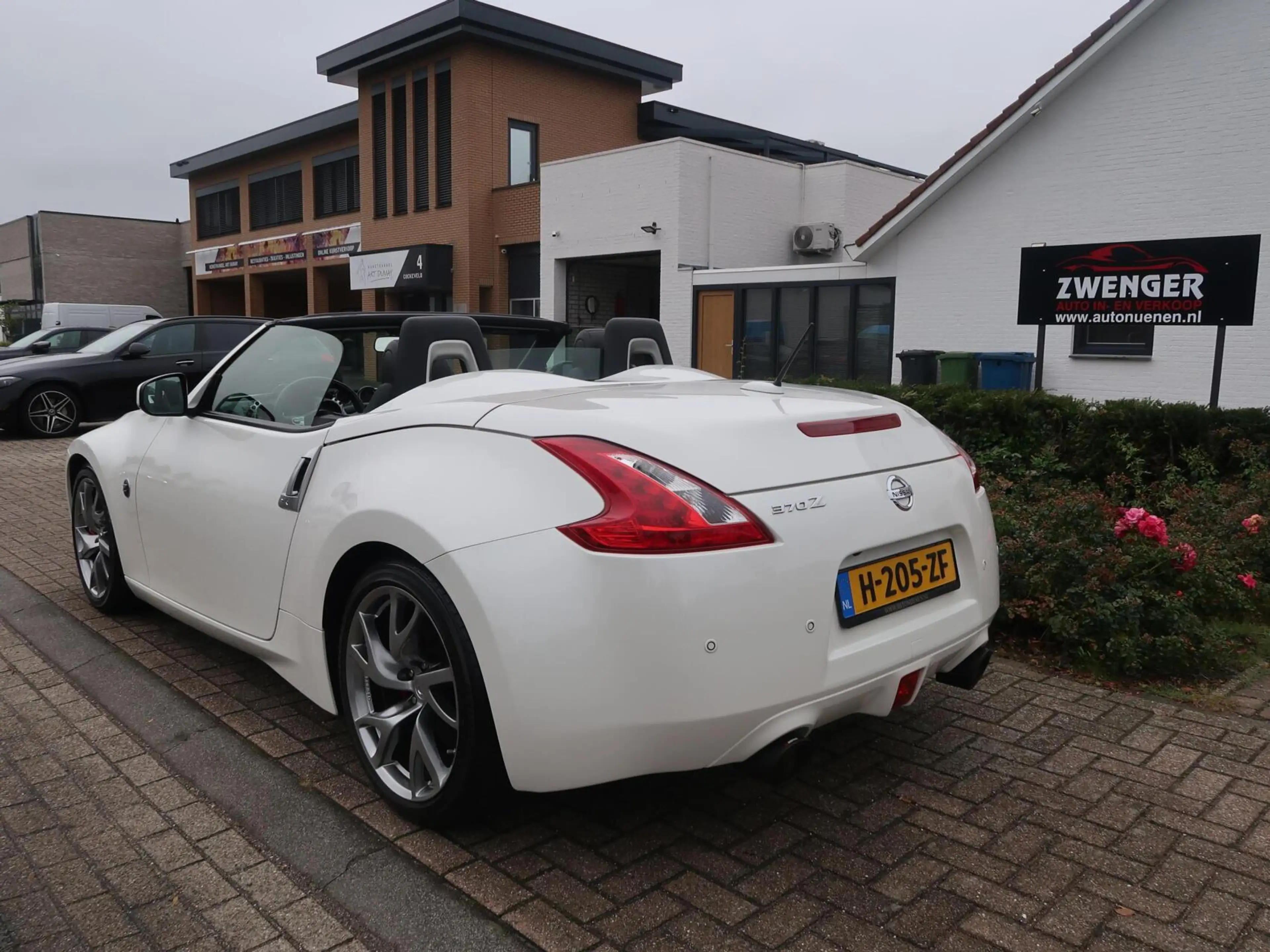 Nissan 370Z Roadster 3.7 V6 AUT F-1 FACELIFT|STOELKOELING|NAVI — photo 3