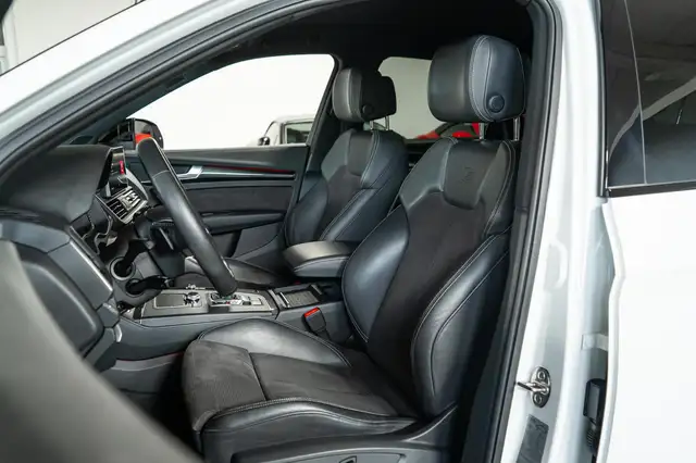 Audi Q5 view 15