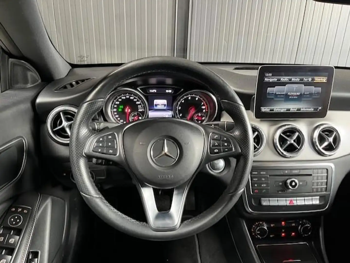 Mercedes-Benz CLA 180 Business Solution/Cruise control/Stoelverwarming/K Grau - 2