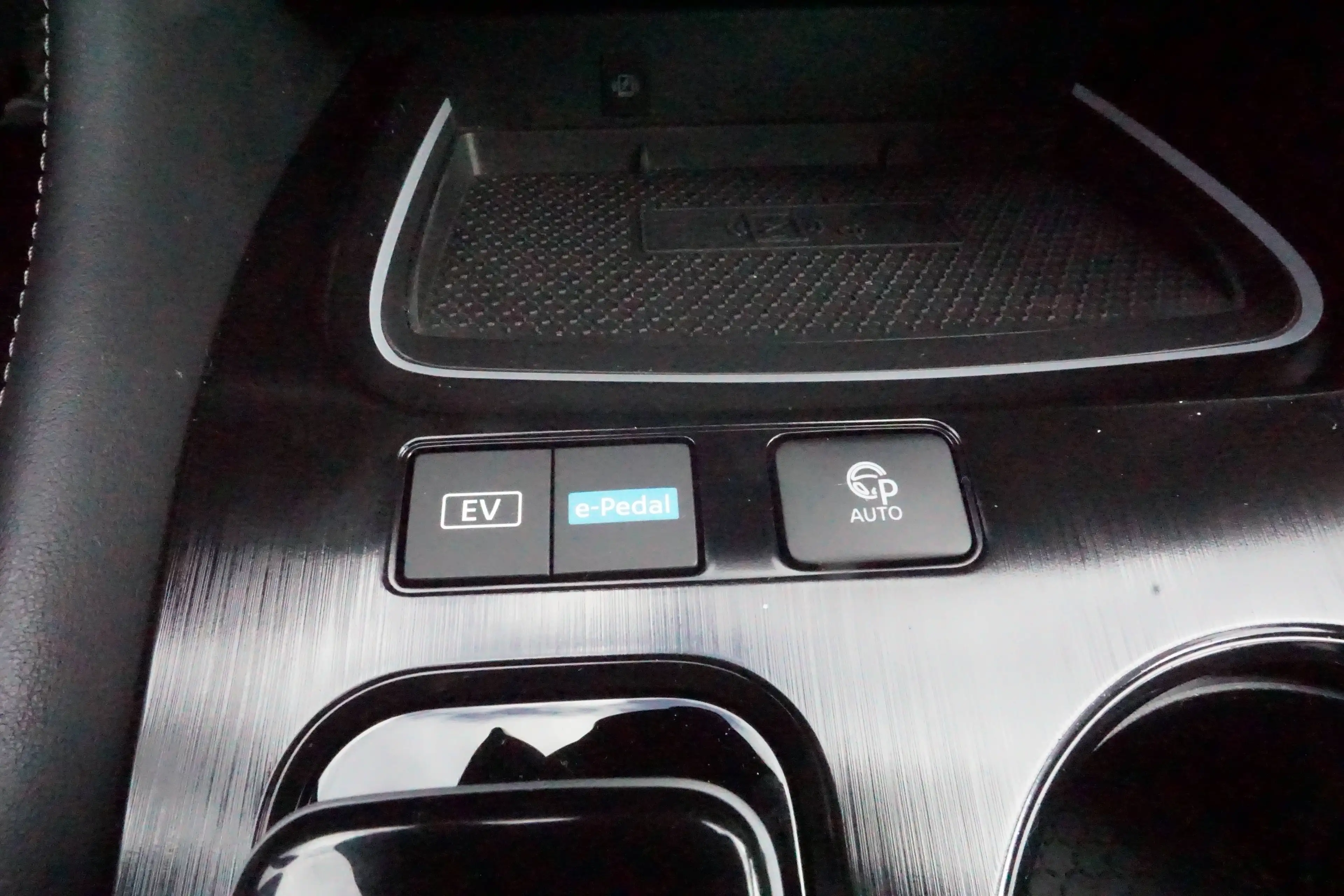 Nissan X-Trail e-Power e-4orce Tekna + *AHK*PGD*LEDER-MEMORY-SITZE* — photo 15