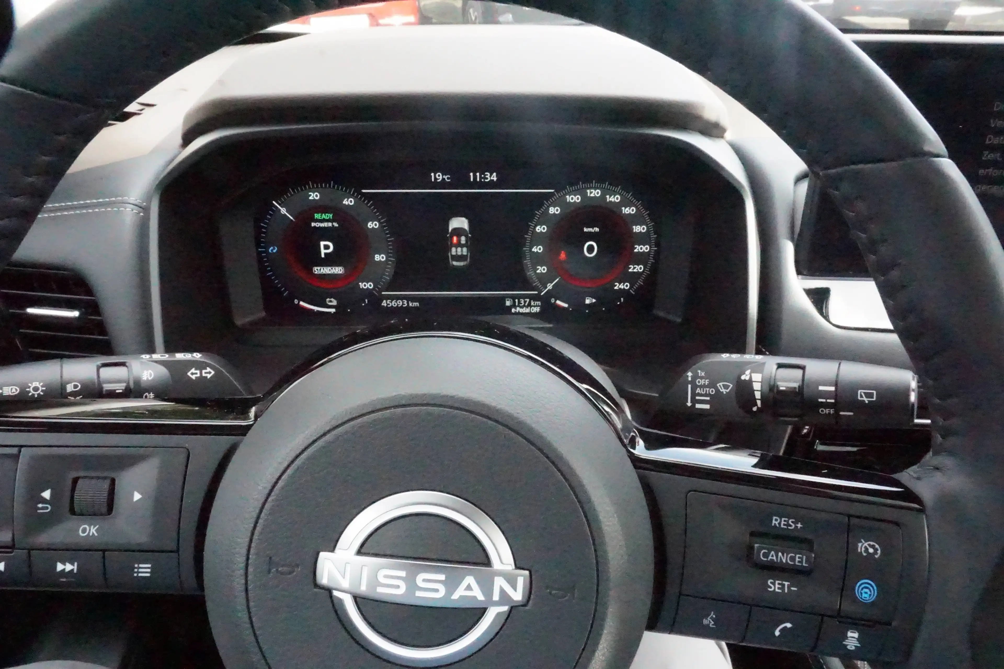 Nissan X-Trail e-Power e-4orce Tekna + *AHK*PGD*LEDER-MEMORY-SITZE* — photo 11