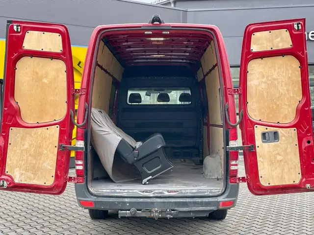 Mercedes-Benz Sprinter view 7