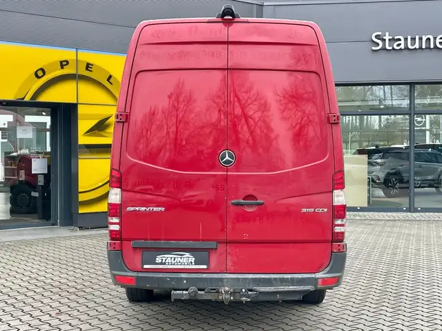 Mercedes-Benz Sprinter view 6