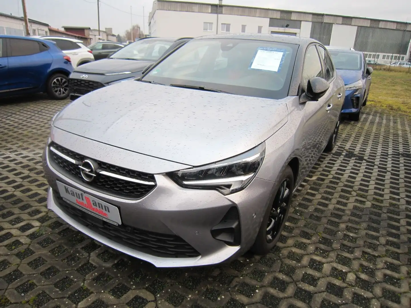 Opel Corsa Opel Corsa 1.2 GS Line Grau - 1