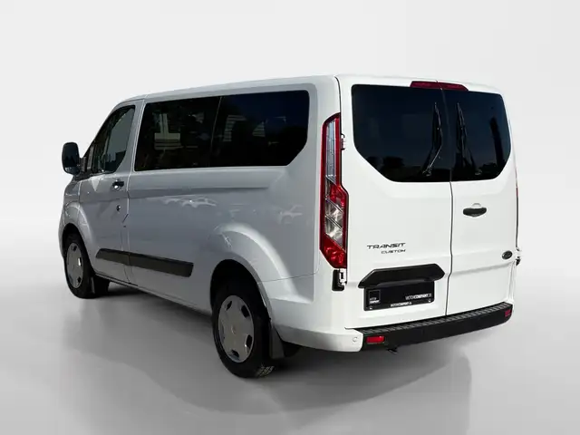 Ford Tourneo Custom view 4