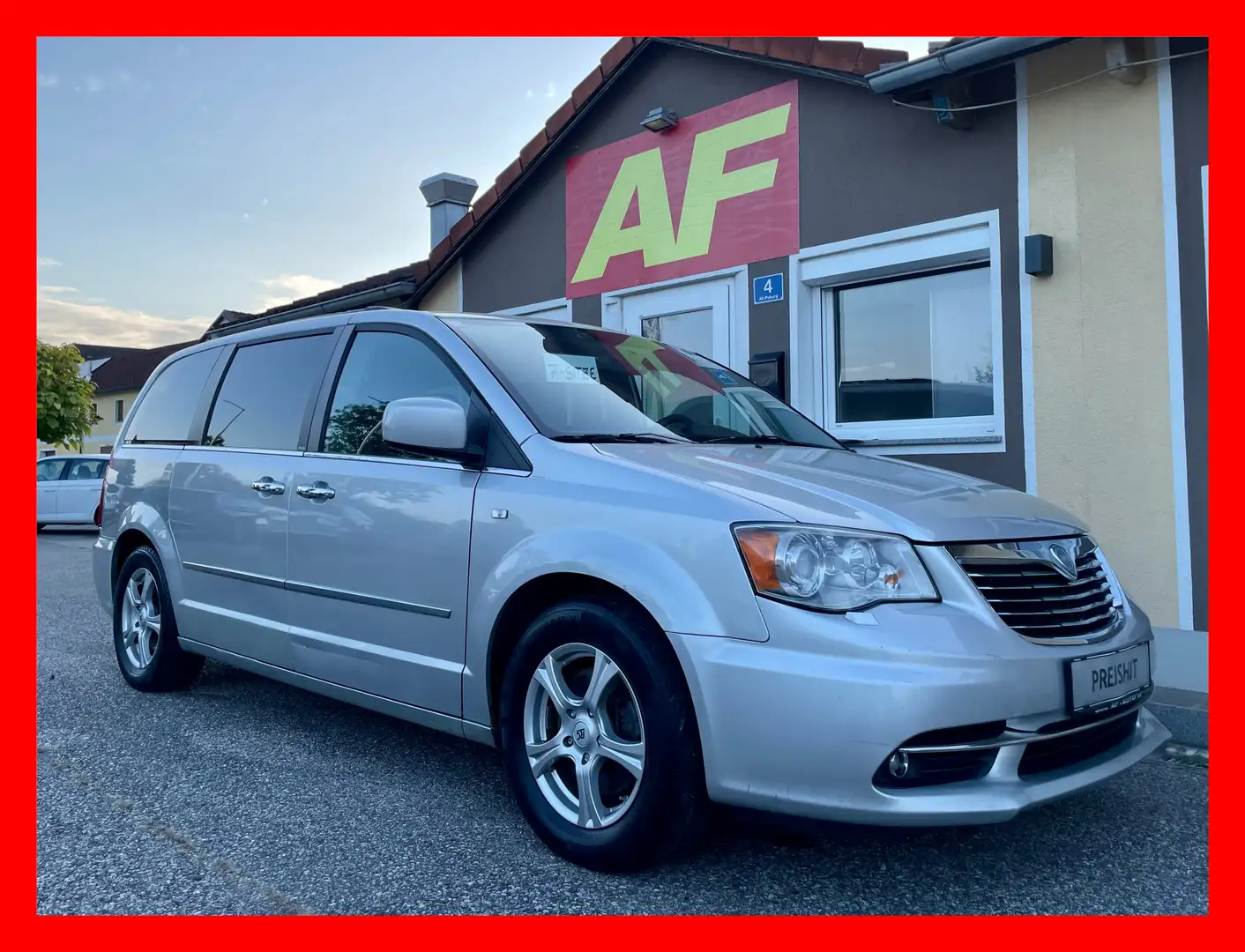 Lancia Voyager 2,8 CRD Gold | VOLLAUSSTATTUNG | *7 SITZE* Argento - 1