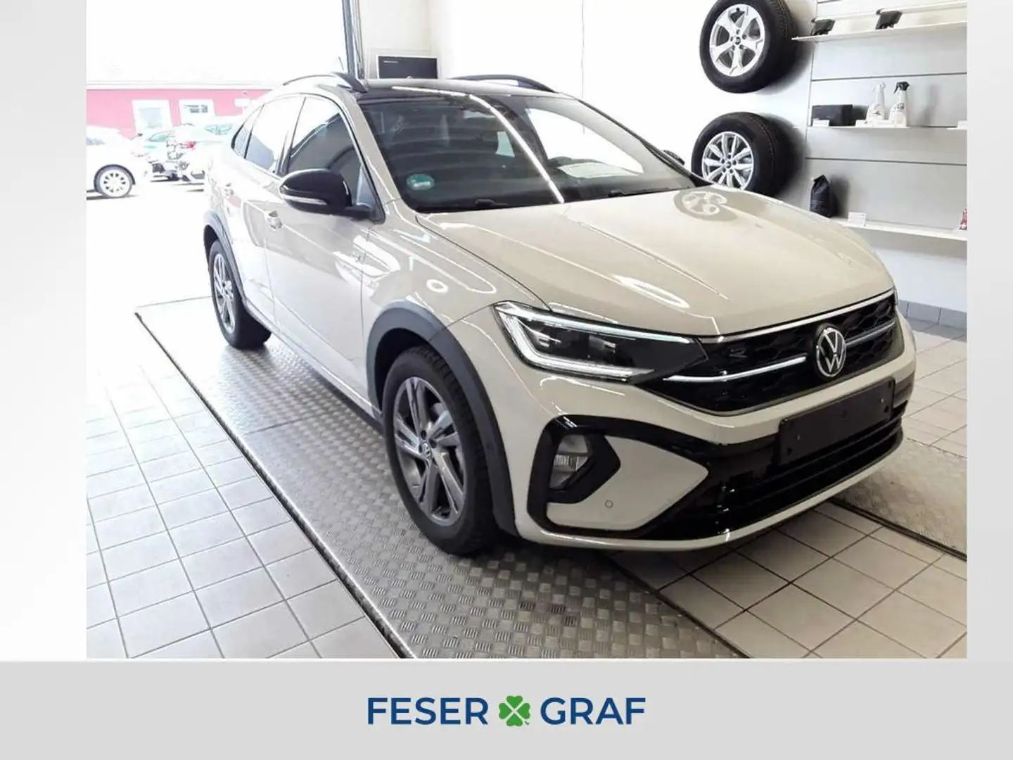 Volkswagen Taigo R-Line 1.5 TSI DSG 150PS Grau - 1