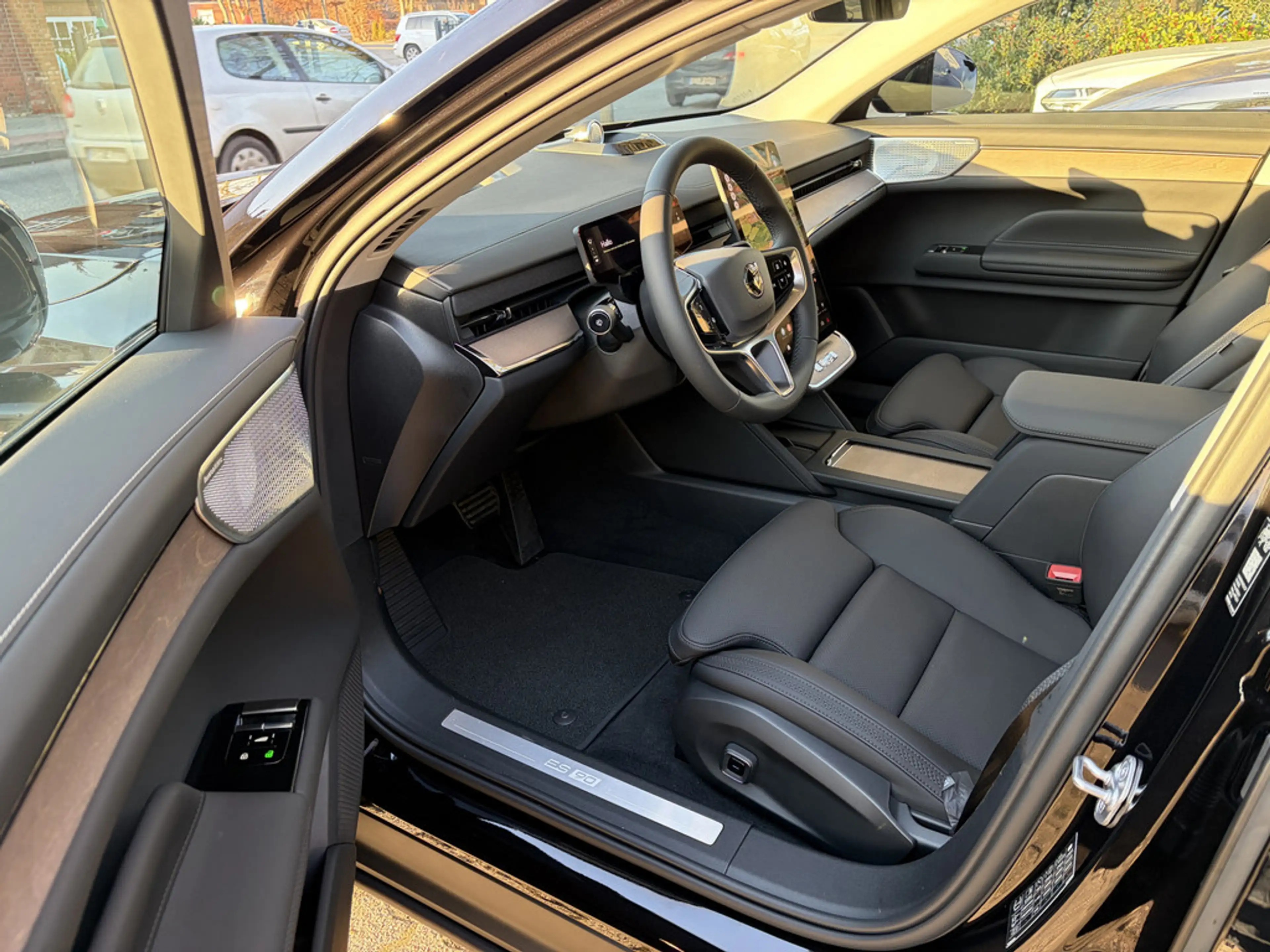 Volvo ES90 Single Motor Extended Range Ultra B&W | PILOT-ASSIST | SOFORT VERFÜGBAR — photo 14