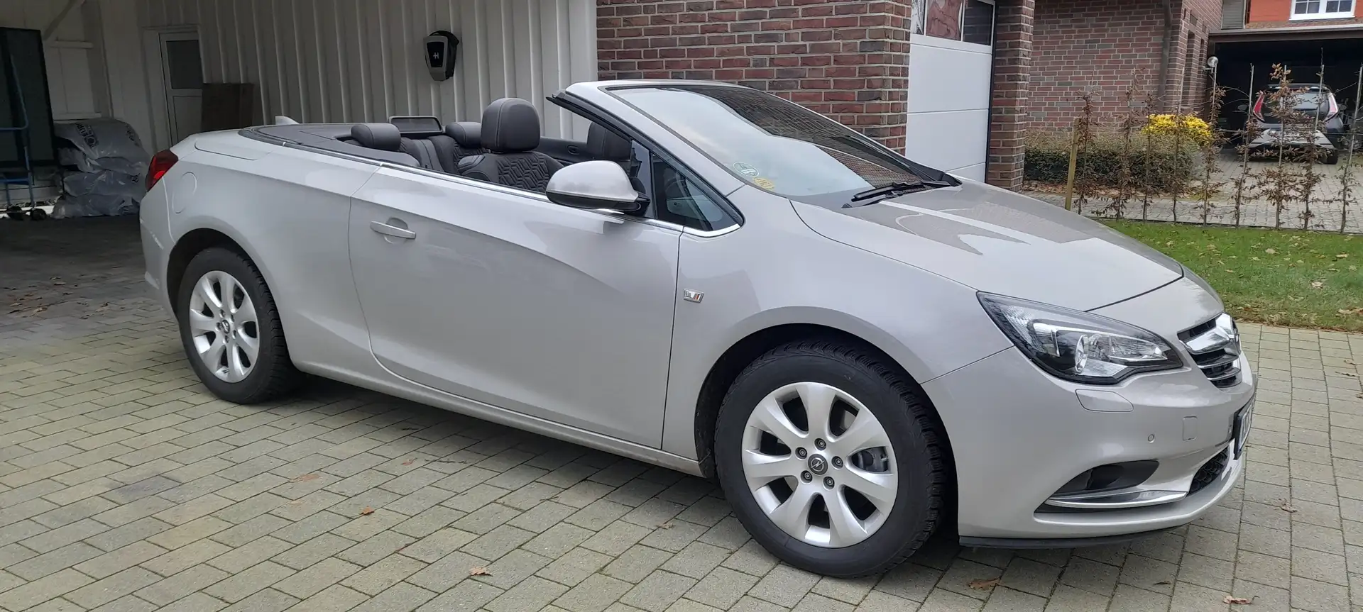 Opel Cascada Opel Cascada Cabrio 1,4L 140 PS diverse Neuteile - 1