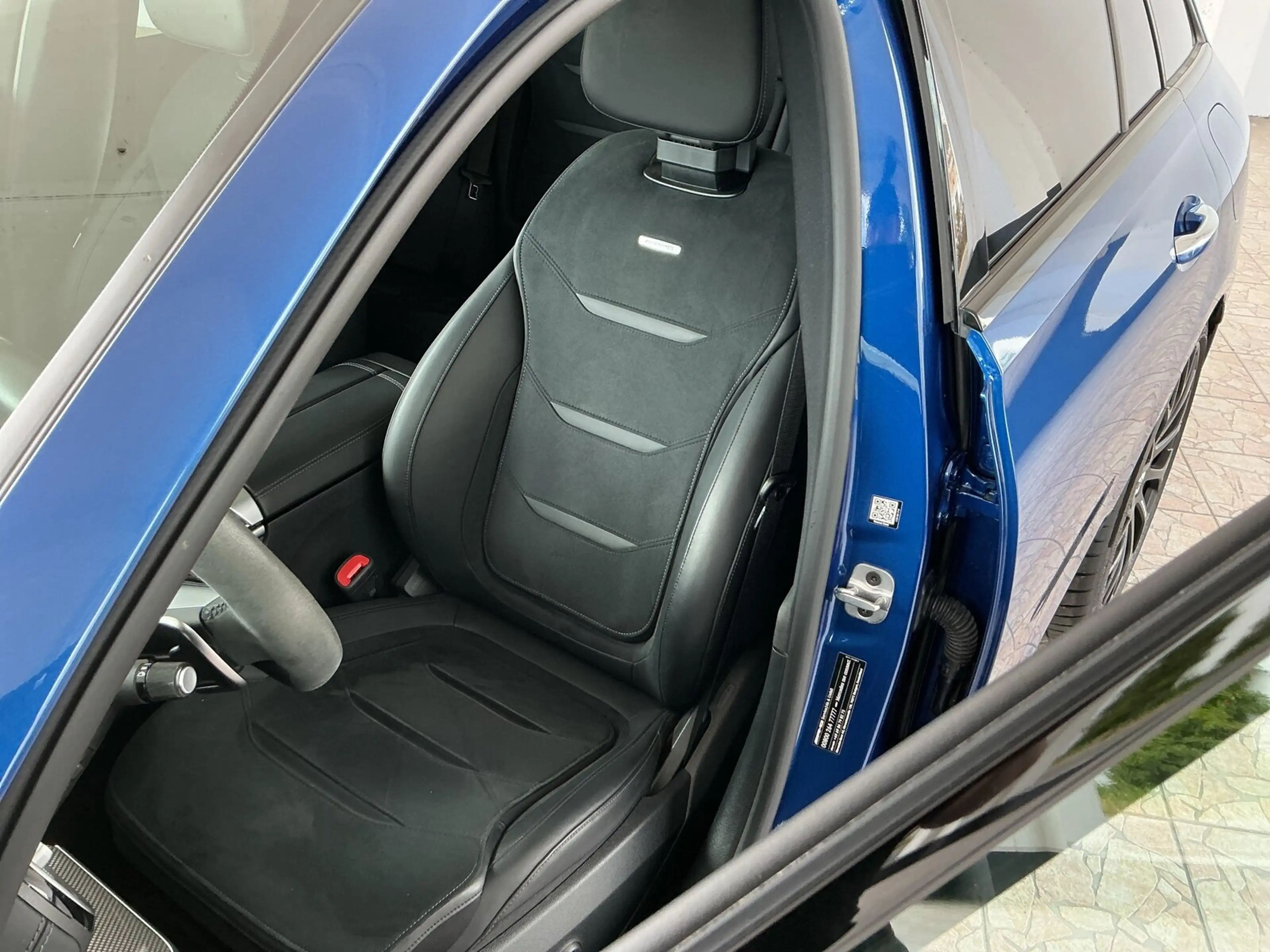 Mercedes-Benz C 63 AMG C 63 AMG S E Pefo Premium+ Driver 20 Zoll Pano Night — photo 10