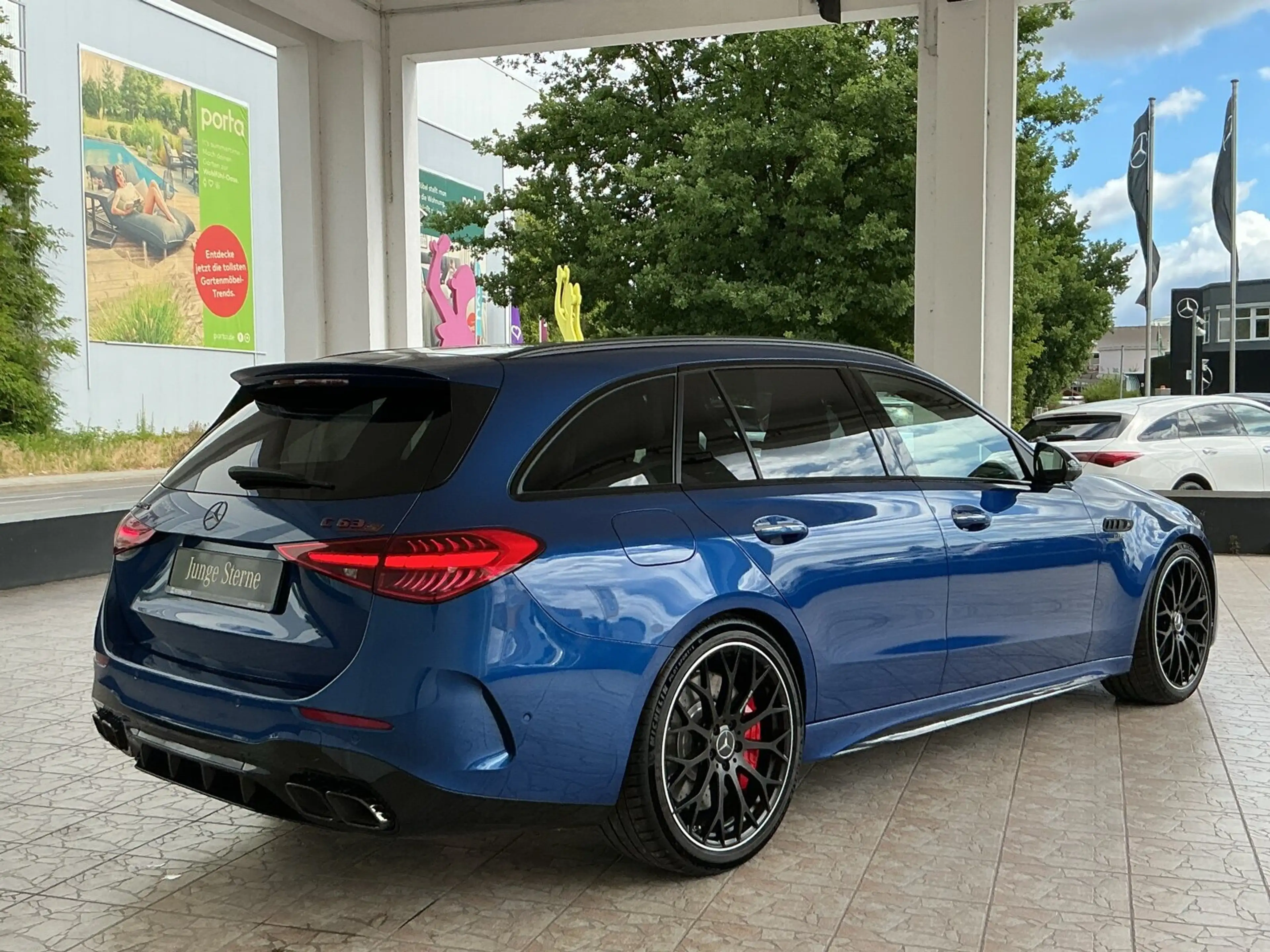 Mercedes-Benz C 63 AMG C 63 AMG S E Pefo Premium+ Driver 20 Zoll Pano Night — photo 5
