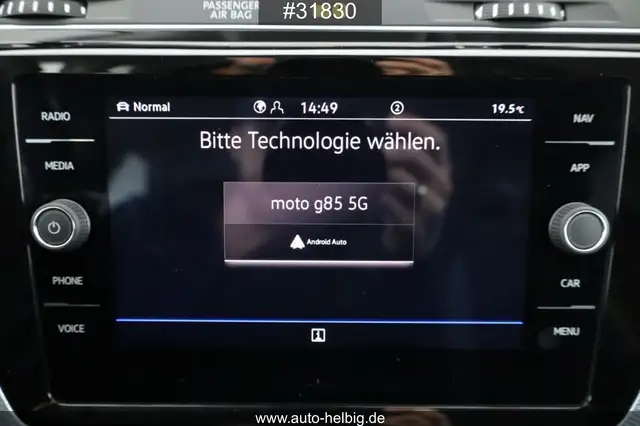 Volkswagen Touran view 20