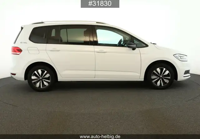 Volkswagen Touran view 7
