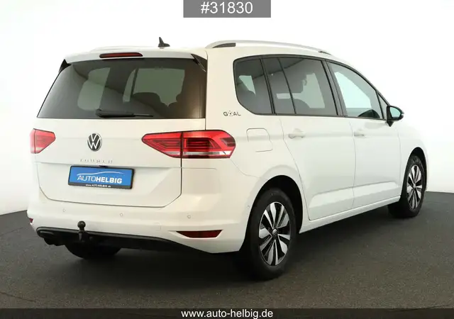 Volkswagen Touran view 6