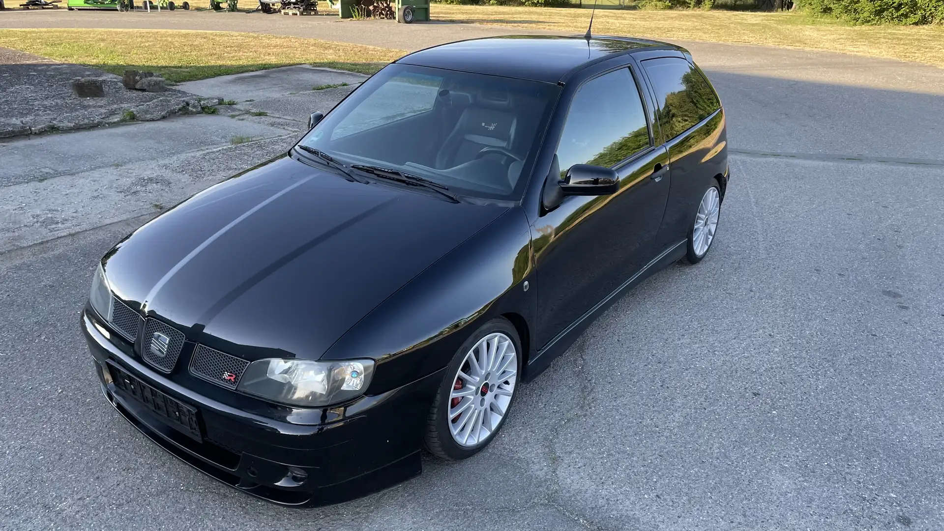 SEAT Ibiza Ibiza 1.8 20V T Cupra R Noir - 1