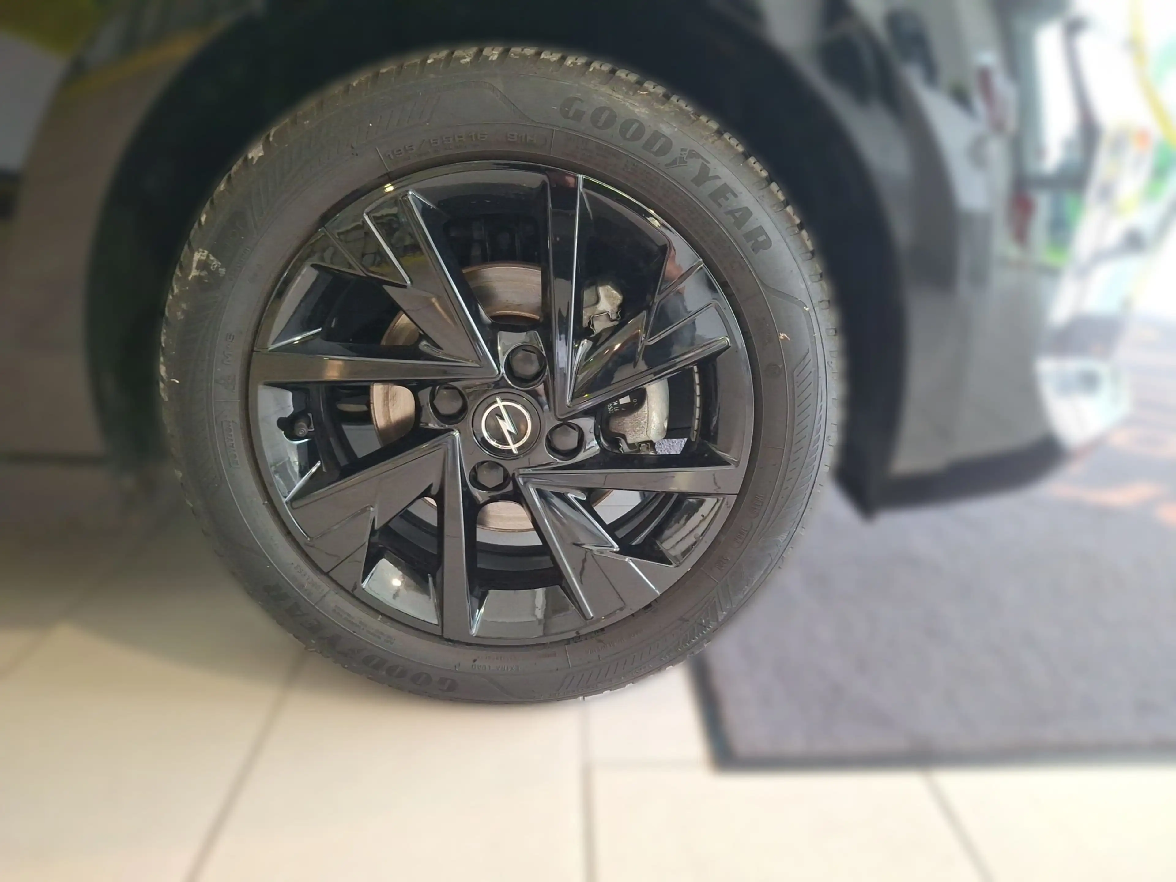 Opel Corsa F 1.2 LED+SHZ+Fernlichtass.+Kam.+LM+PDC — photo 8