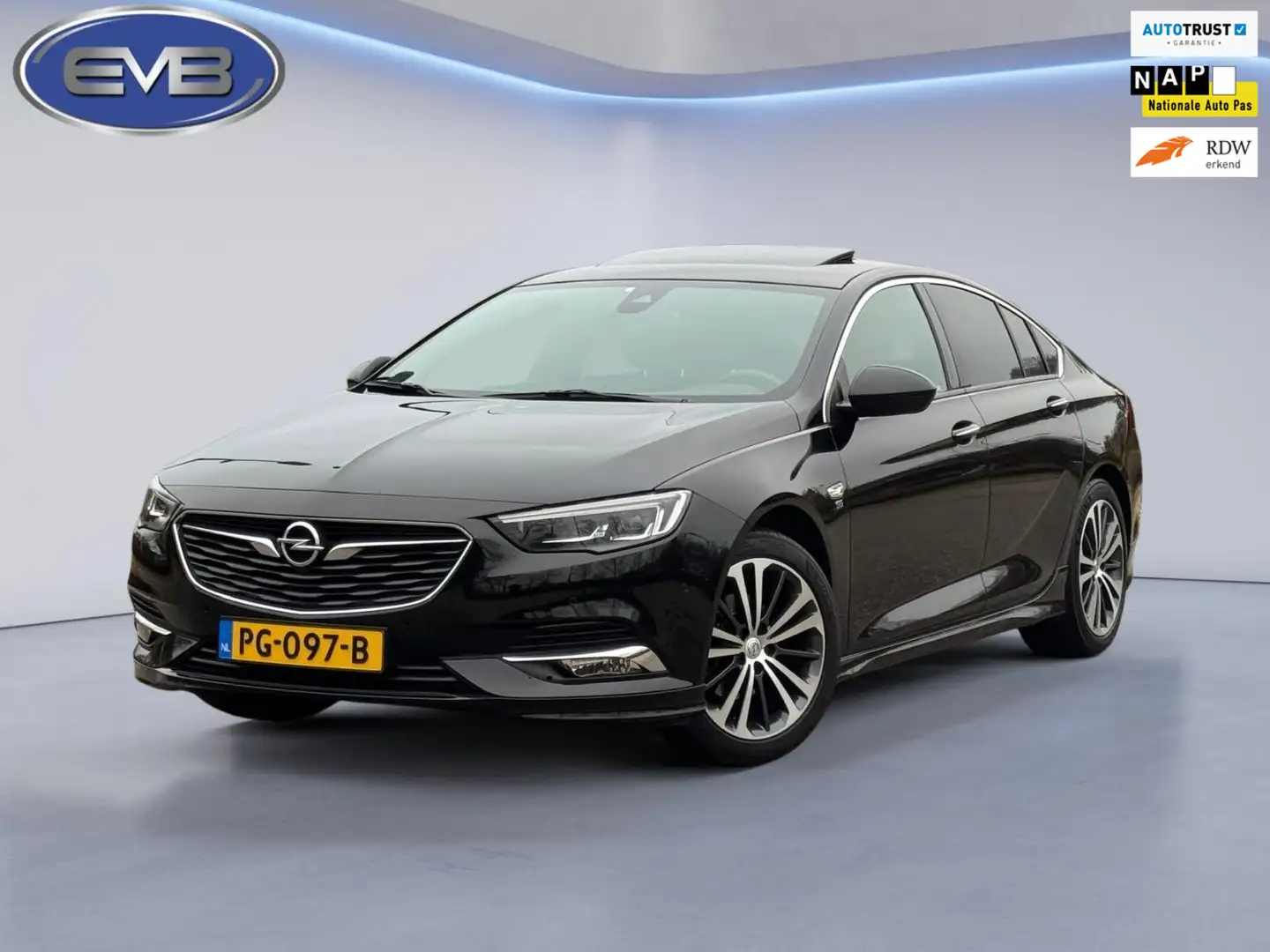Opel Insignia Grand Sport 1.5 Turbo Innovation OPC LINE, vol opt Negro - 1