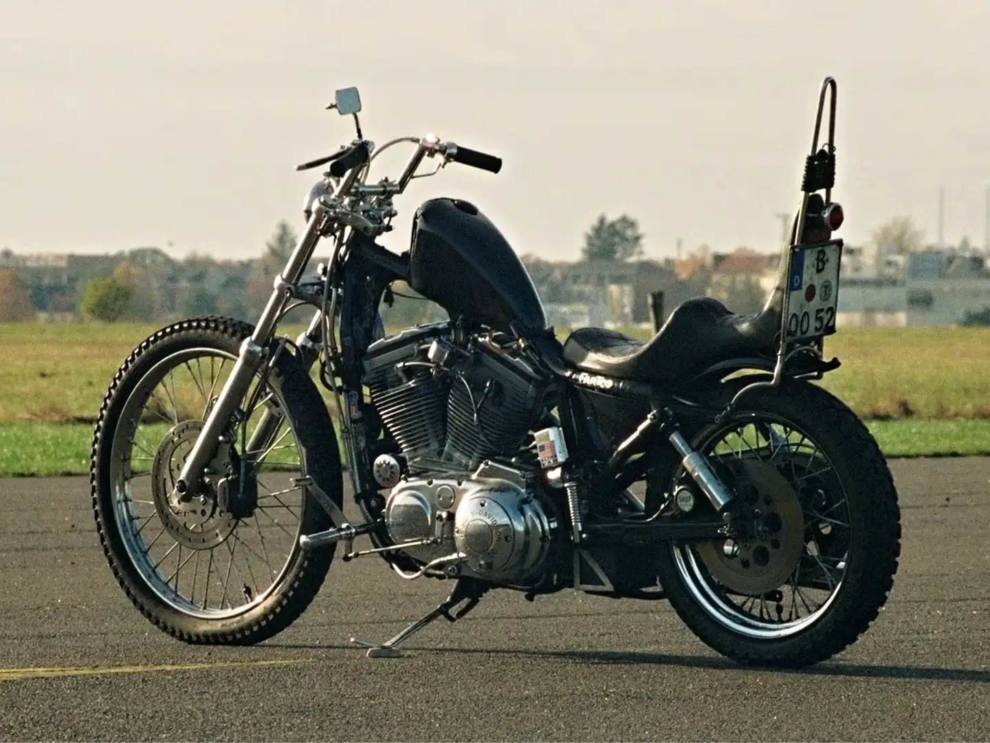 Harley-Davidson Sportster Custom Czarny - 1