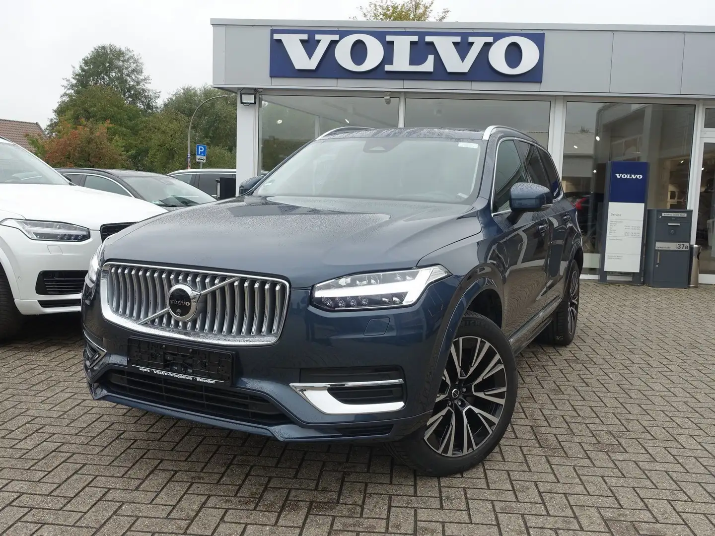 Volvo XC90 Plus, T8 AWD/360°/HeadUP/Pano/H&K/BLIS/ Blau - 1
