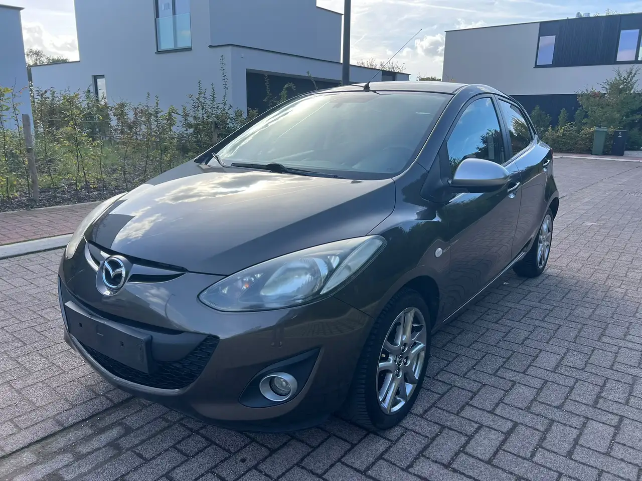 Mazda 2