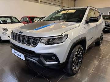 1.3 TURBO T4 240CH PHEV 4XE TRAILHAWK AT6 EAWD