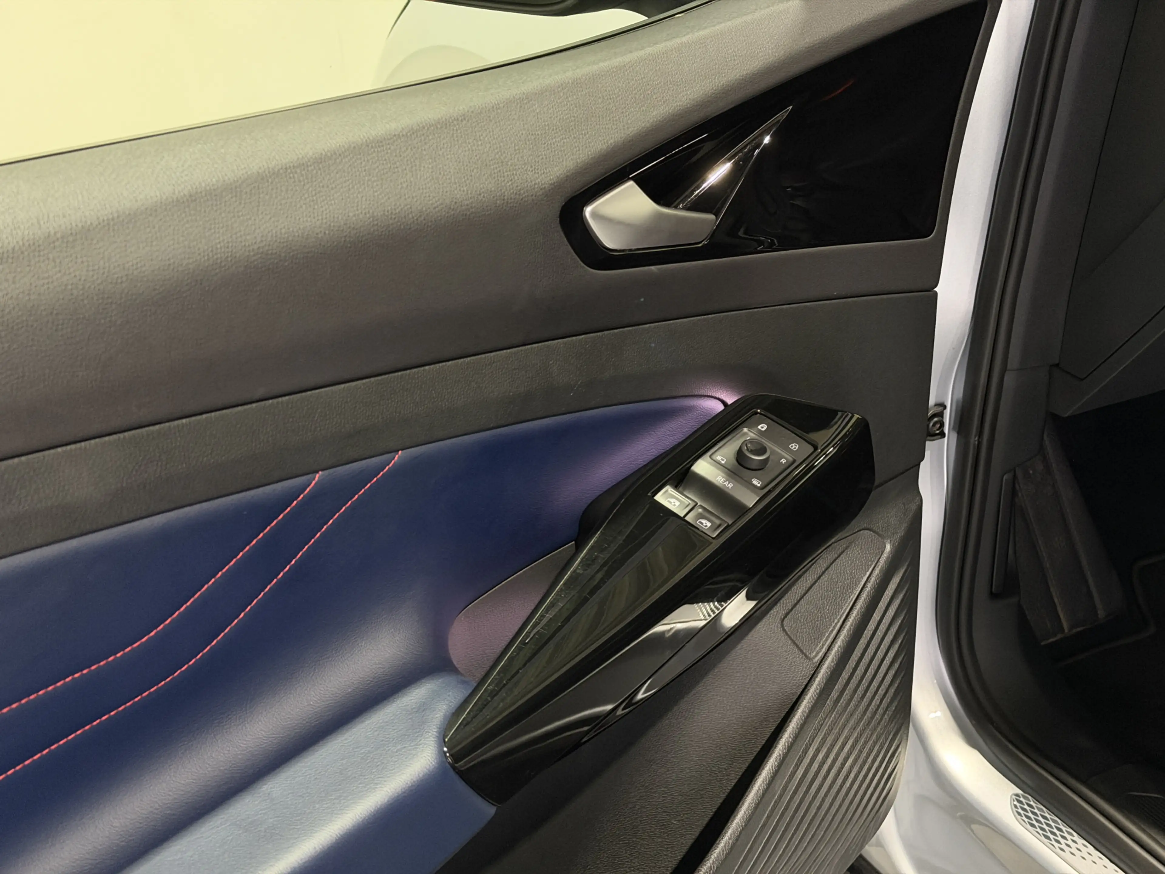 Volkswagen ID.5 GTX 77 kWh | SOH 92% | ACC | Panoramadak | Keyless — photo 17