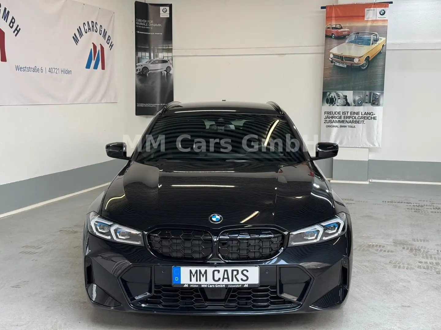 BMW 318 d Touring M Sport 360°|AHK|ACC|Akustik|HiFi Zwart - 2