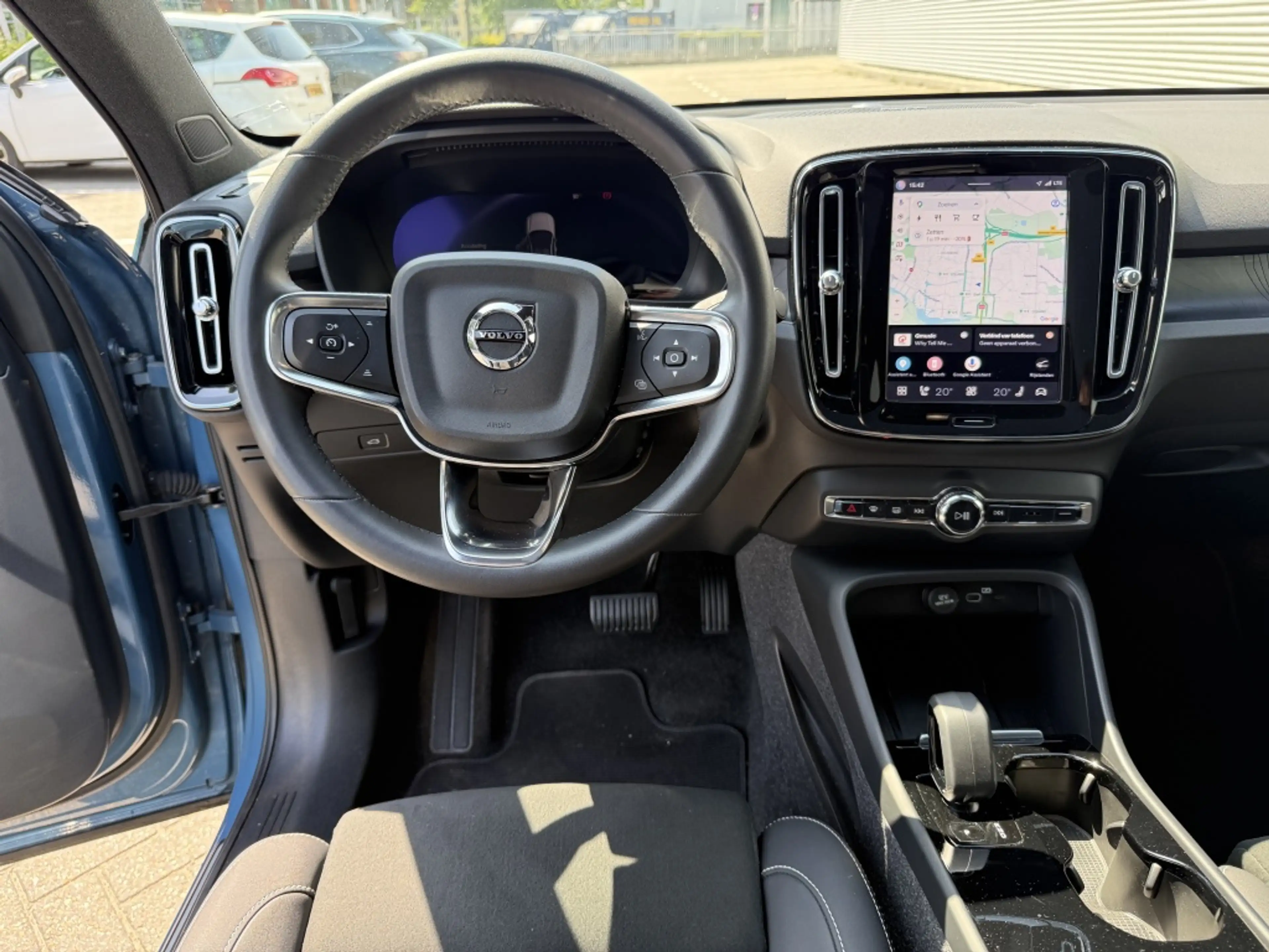 Volvo C40 Ultimate 69 kWh | 360° Camera | Harman Kardon | — photo 11
