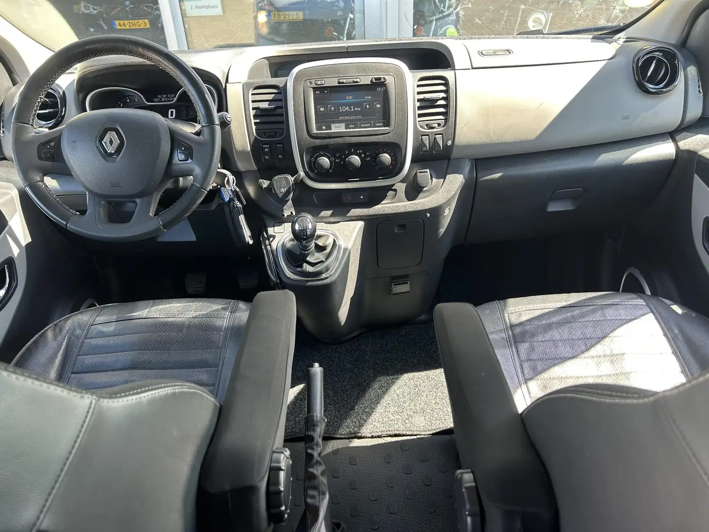 Renault Trafic 1.6 dCi T27 L1H1 Turbo2 Energy airco/dubbel cabine Grijs - 2