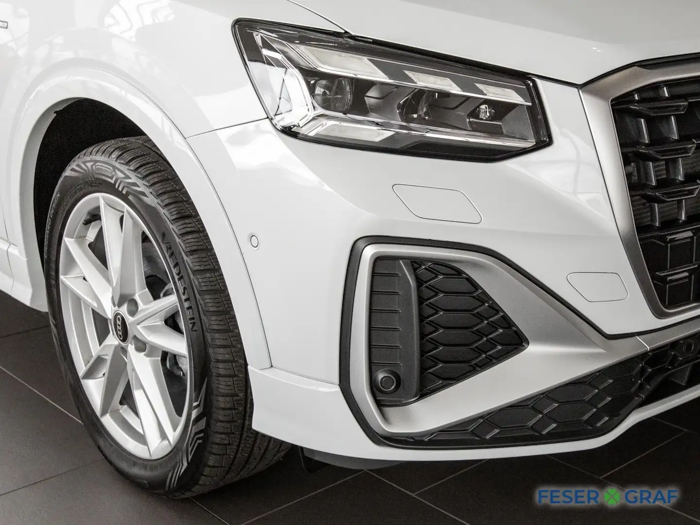 Audi Q2 35 TFSI S-line Stronic,Matrix,LED,Navi+,Pano Weiß - 2