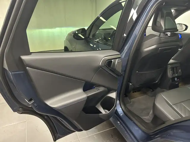 BMW X3 view 14