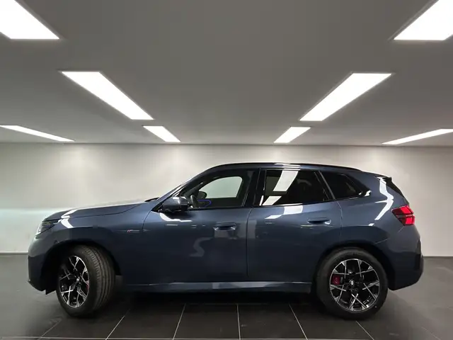 BMW X3 view 2