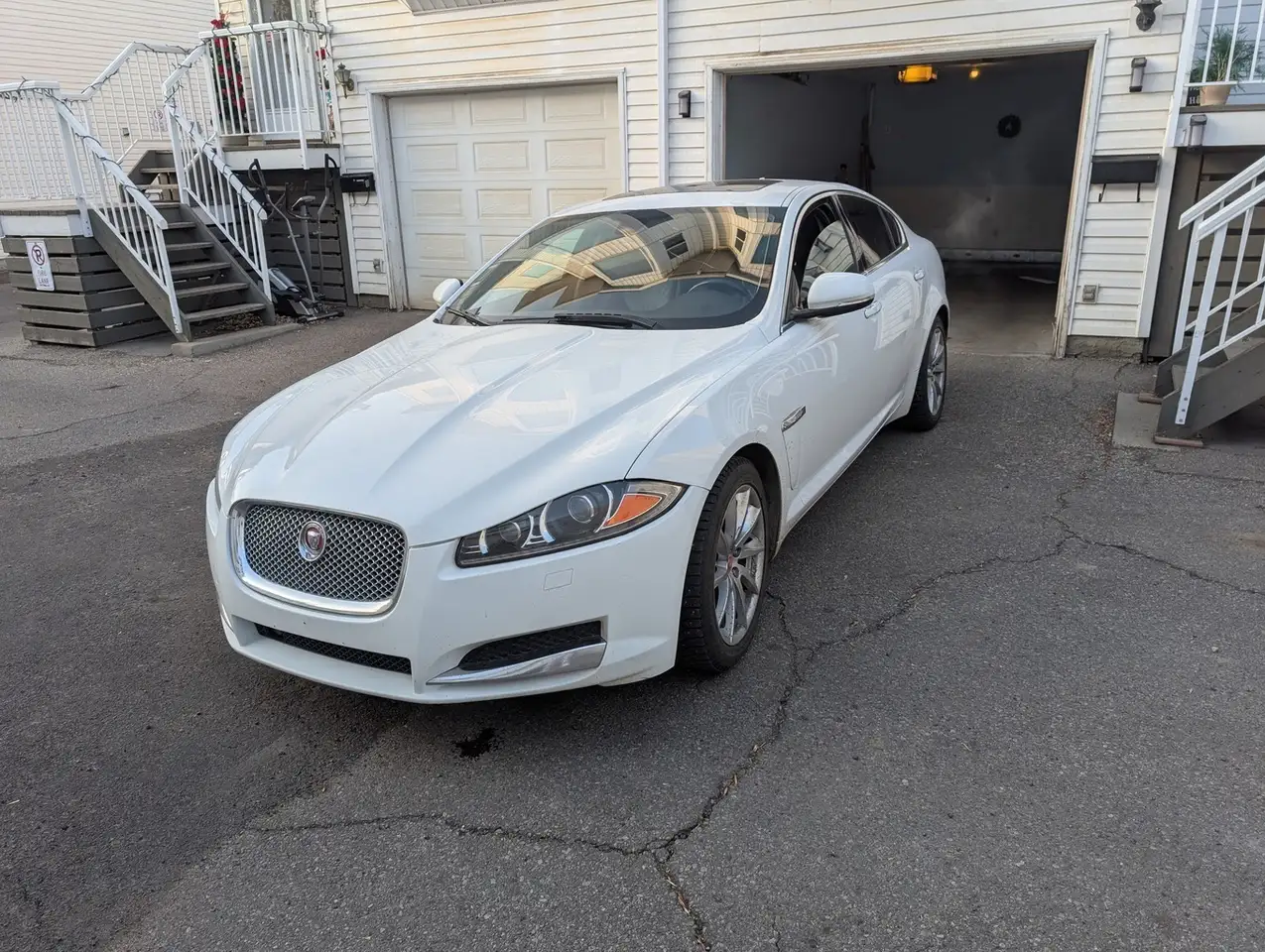 2014 Jaguar XF