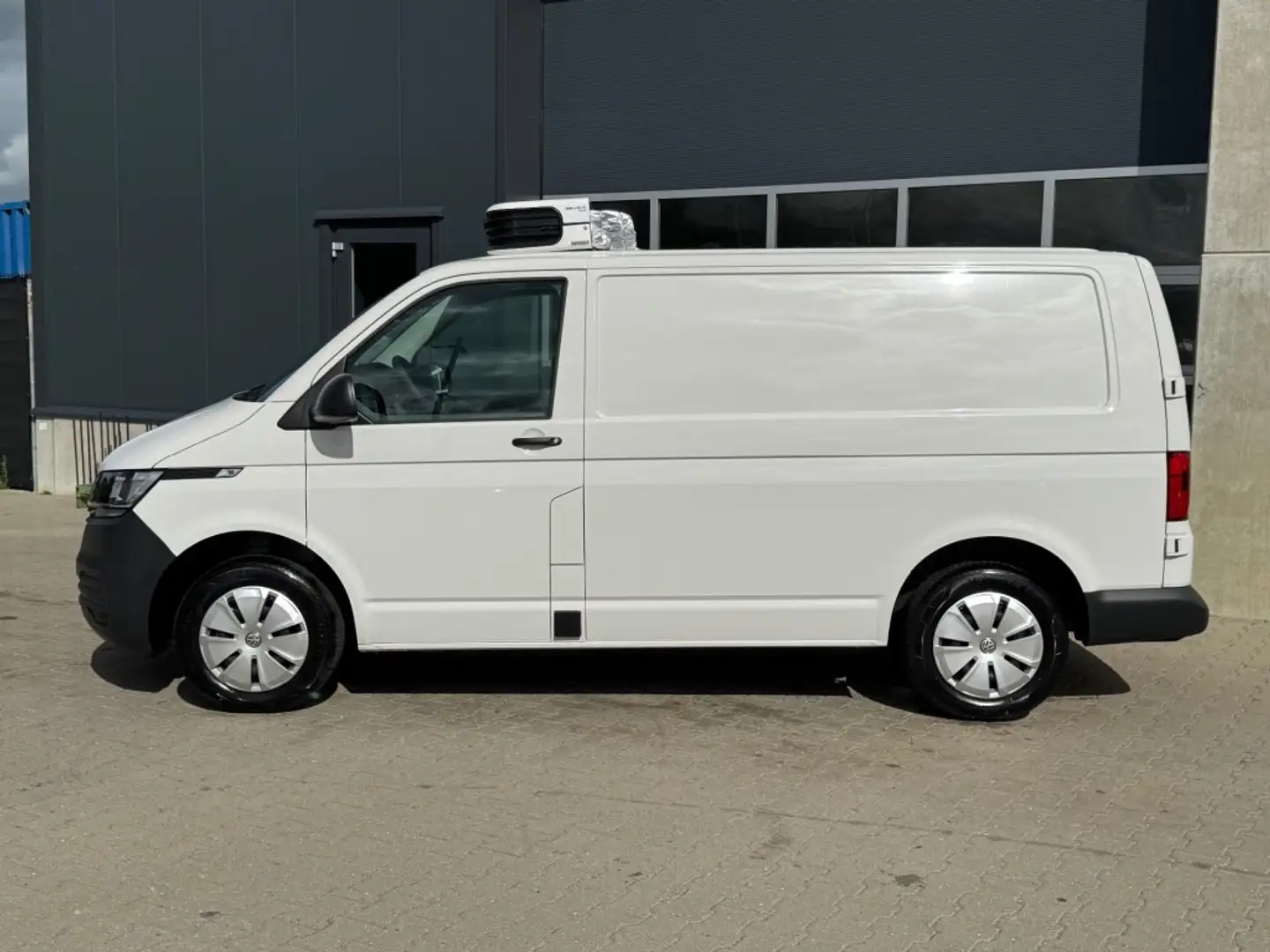 Volkswagen T6 Transporter Transporter 2.0TDI 150 pk L1H1 - Koelwagen - Dag/n Blanc - 2