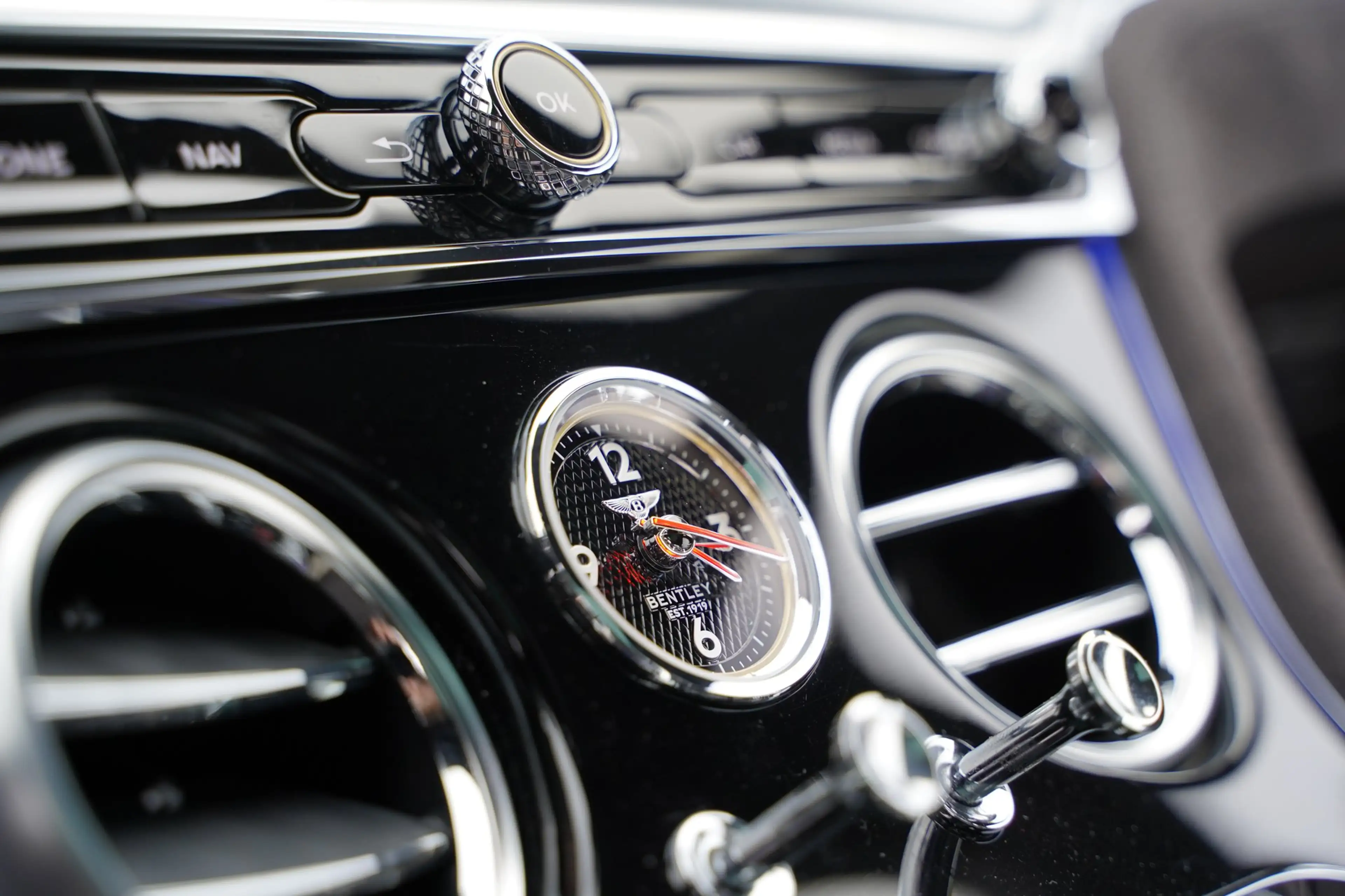 Bentley Continental GT Speed 6.0 Twin-Turbo W12 — photo 13