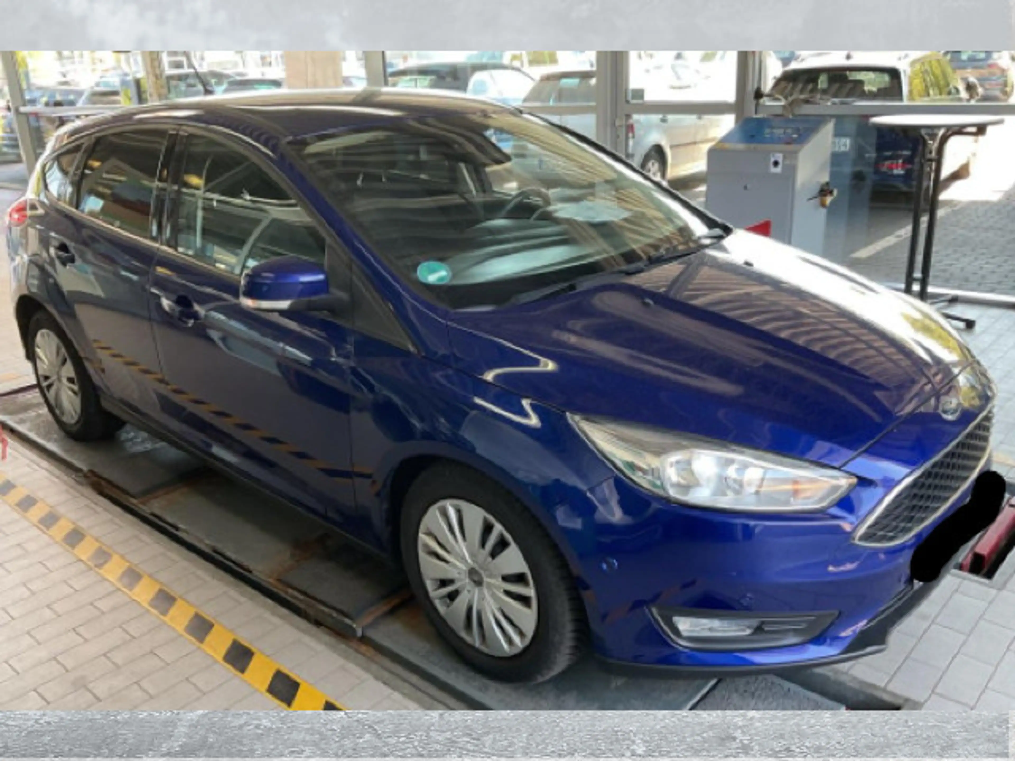 Ford Focus 1.0 EcoBoost Business Navi SHZ PDC — photo 3