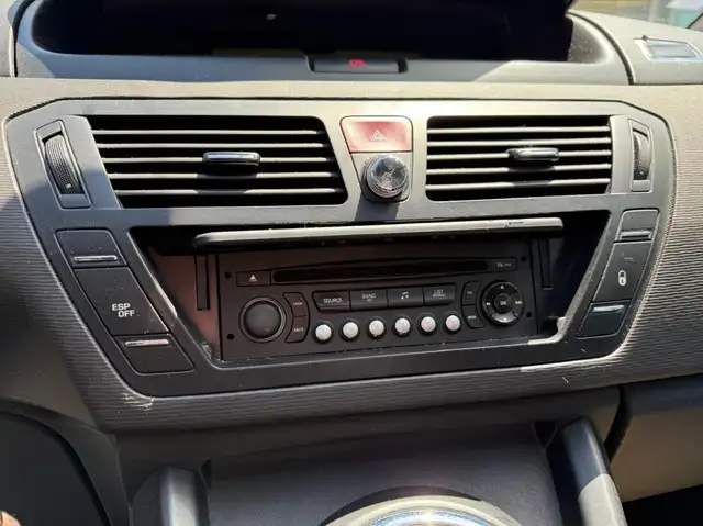 Citroen C4 Picasso view 12