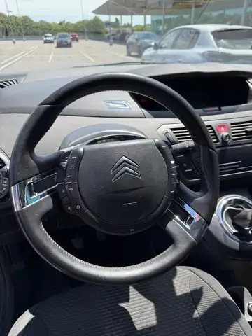 Citroen C4 Picasso view 18