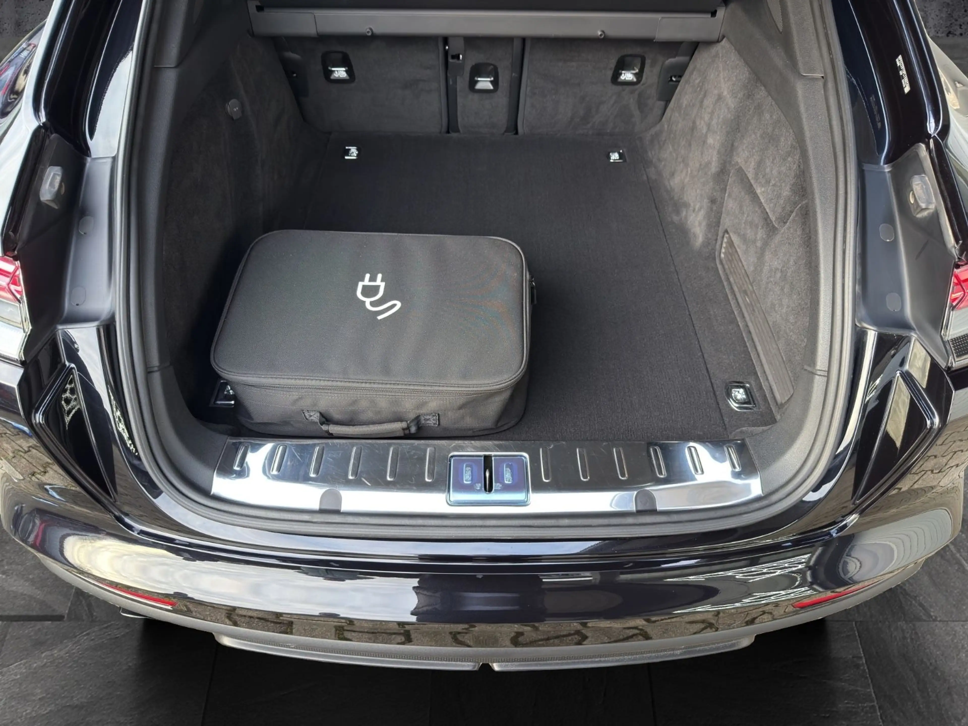 Porsche Panamera Sport Turismo 4 E-Hybrid*ACC*CHRONO*LED — photo 7