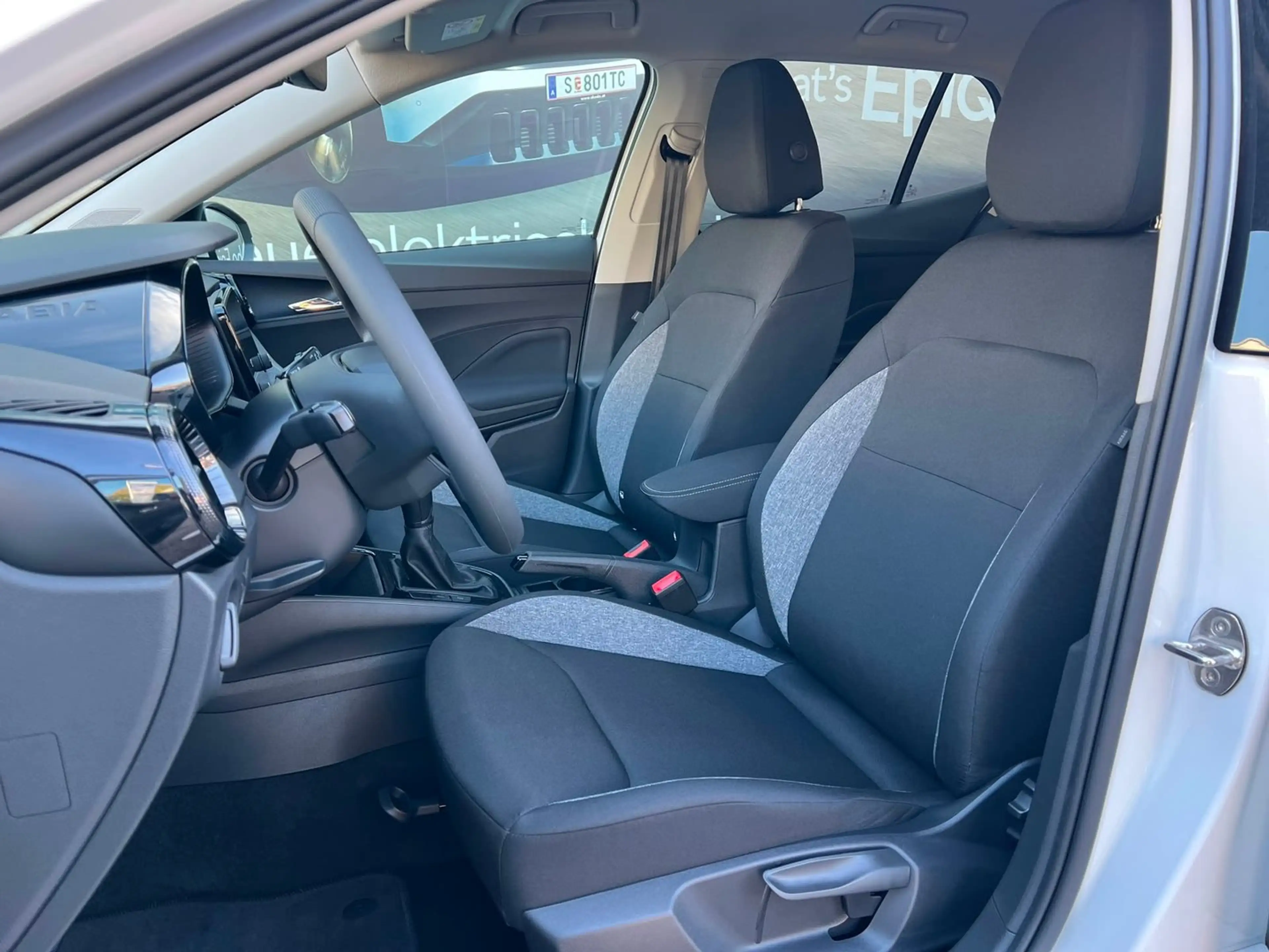 Skoda Fabia Essence TSI — photo 5