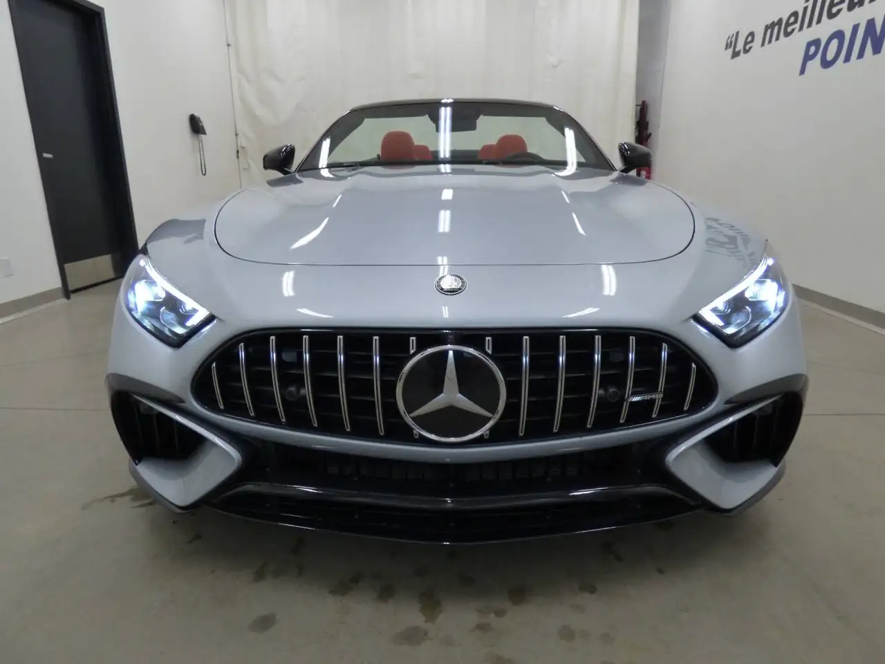Mercedes-Benz SL снимка Mercedes-Benz SL